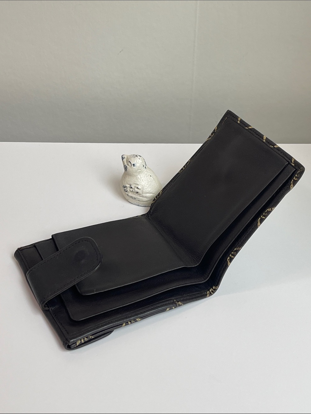Longchamp Leather Wallet - Picture 12 of 16